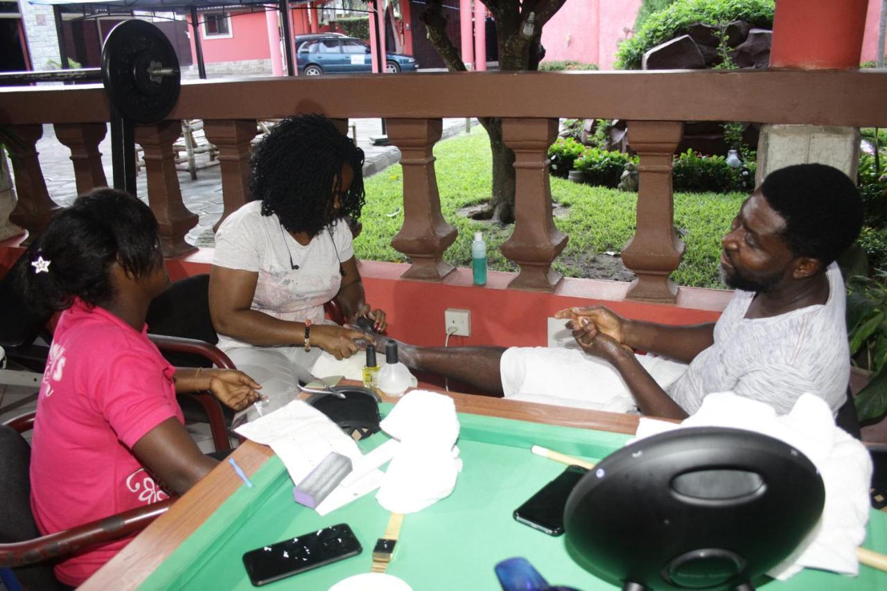 Negolodge Accra Ngoại thất bức ảnh